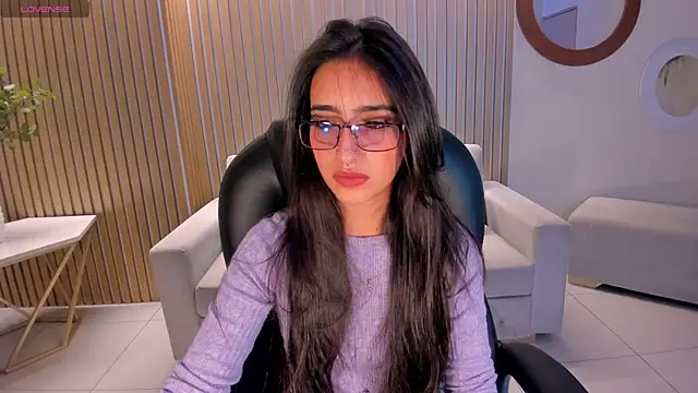 Snapshot of LarisaSmirnov chatting on October 24, 2025, 5:39 am LarisaSmirnov online show from October 24, 2025, 5:39 am