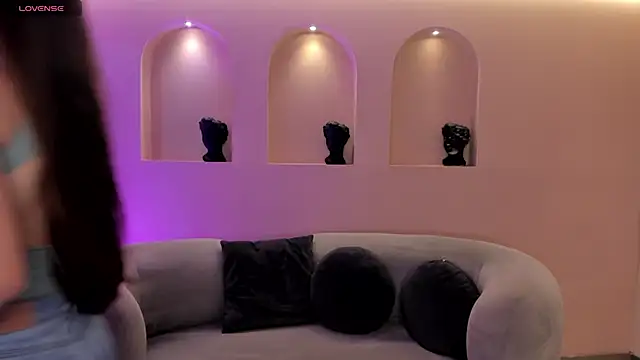 Snapshot of MaiaCollins chatting on December 1, 2025, 5:47 pm MaiaCollins online show from December 1, 2025, 5:47 pm