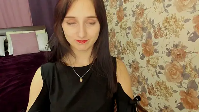 Snapshot of JulietMonli chatting on September 27, 2025, 3:23 am JulietMonli online show from September 27, 2025, 3:23 am