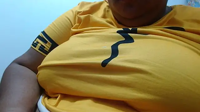 Snapshot of Lanegracalientexx chatting on March 1, 2026, 12:38 pm Lanegracalientexx online show from March 1, 2026, 12:38 pm