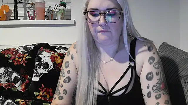 Sizzling Indie36 online show from October 28, 2025, 1:17 am