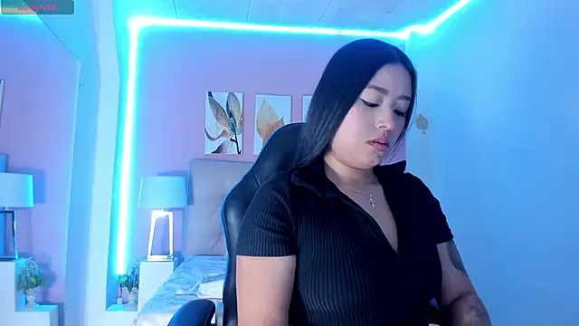 Molly h0t online show from March 3, 2026, 12:45 pm