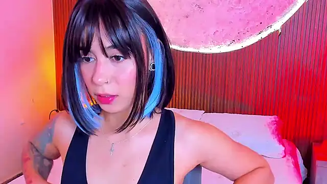 Snapshot of AliceStevens_ chatting on June 1, 2026, 8:52 pm AliceStevens online show from June 1, 2026, 8:52 pm