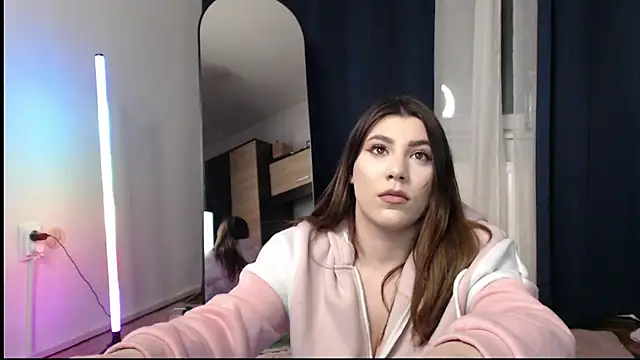 Snapshot of Natasha_Cameron22 chatting on March 1, 2026, 6:41 pm Natasha Cameron22 online show from March 1, 2026, 6:41 pm