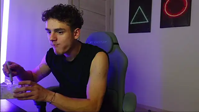 Snapshot of Brad_Holloway chatting on September 15, 2025, 1:11 pm Brad Holloway online show from September 15, 2025, 1:11 pm