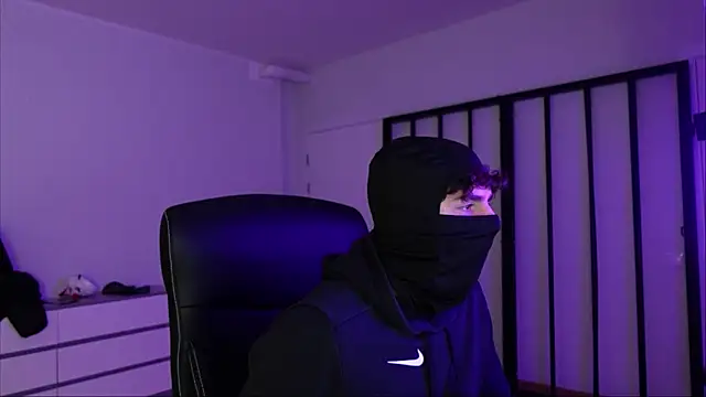 Snapshot of Brad_Holloway chatting on November 27, 2025, 3:12 pm Brad Holloway online show from November 27, 2025, 3:12 pm