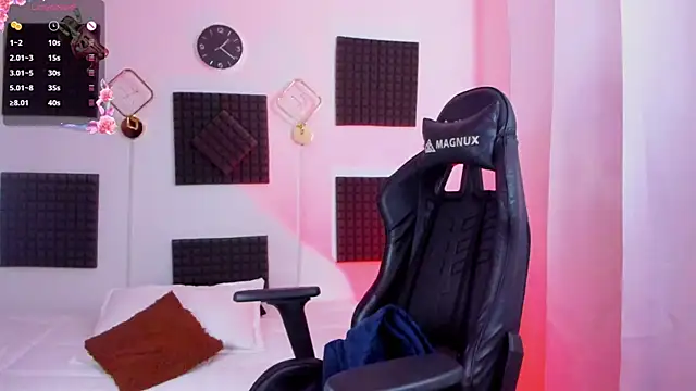 hannarusso online show from November 7, 2025, 6:23 pm