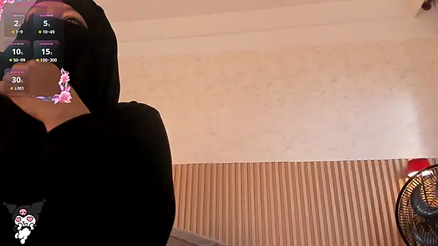 Layla arabelle online show from May 29, 2026, 7:53 pm