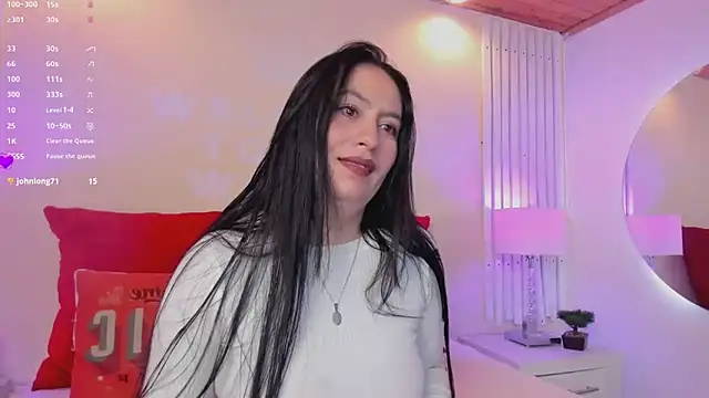 Snapshot of AliceCorner chatting on November 12, 2025, 11:58 am AliceCorner online show from November 12, 2025, 11:58 am