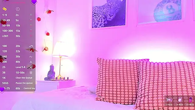 Snapshot of Valen_ross_ chatting on February 17, 2026, 9:34 pm Valen ross online show from February 17, 2026, 9:34 pm