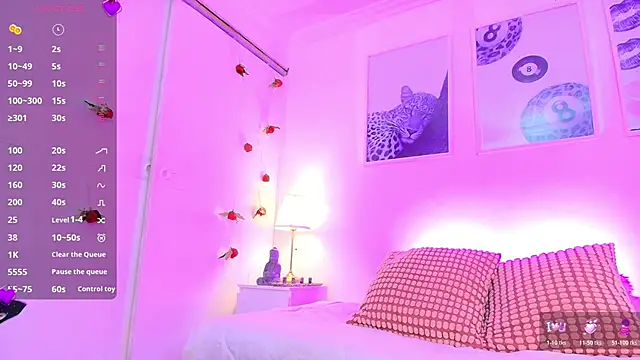 Snapshot of Valen_ross_ chatting on February 18, 2026, 9:22 pm Valen ross online show from February 18, 2026, 9:22 pm