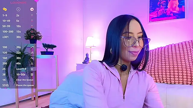 Snapshot of Valen_ross_ chatting on January 8, 2026, 11:00 pm Valen ross online show from January 8, 2026, 11:00 pm