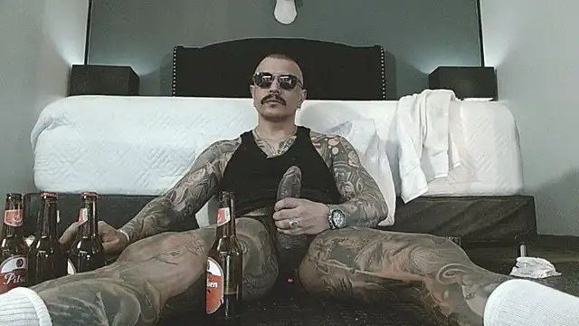 danilog515 online show from December 16, 2025, 6:17 am