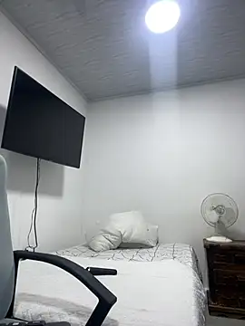 Snapshot of pareja_curiosa19 chatting on February 2, 2026, 1:26 am pareja curiosa19 online show from February 2, 2026, 1:26 am