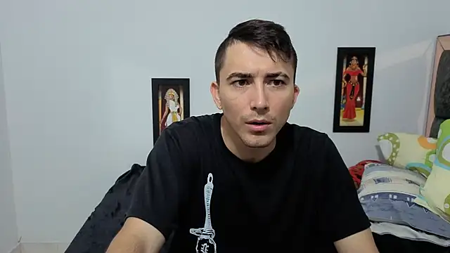 Snapshot of pareja_curiosa19 chatting on November 25, 2025, 8:20 pm pareja curiosa19 online show from November 25, 2025, 8:20 pm