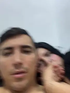 Snapshot of pareja_curiosa19 chatting on December 22, 2025, 4:01 am pareja curiosa19 online show from December 22, 2025, 4:01 am