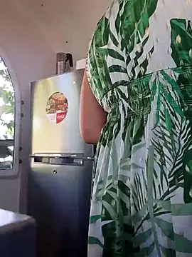 Snapshot of emiliemilf chatting on March 1, 2026, 7:47 pm emiliemilf online show from March 1, 2026, 7:47 pm