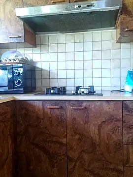 emiliemilf online show from March 16, 2026, 8:22 pm