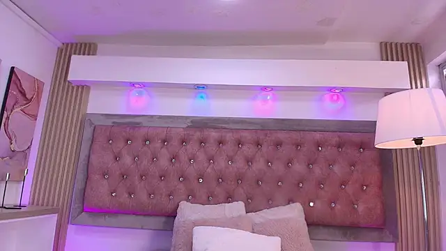 Andy Leex online show from March 24, 2026, 8:09 pm