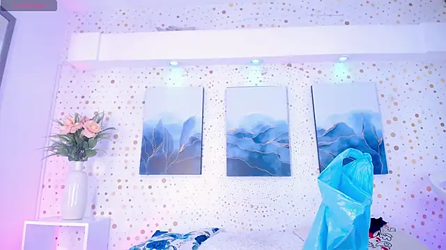 Andy Leex online show from November 17, 2025, 8:24 pm