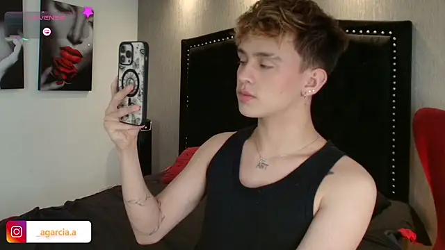 Snapshot of LiamWildx20 chatting on January 14, 2026, 5:22 am LiamWildx20 online show from January 14, 2026, 5:22 am