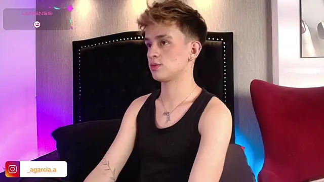 Snapshot of LiamWildx20 chatting on January 5, 2026, 9:40 pm LiamWildx20 online show from January 5, 2026, 9:40 pm