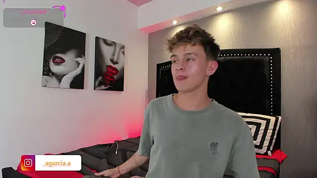 Snapshot of LiamWildx20 chatting on March 1, 2026, 4:12 am LiamWildx20 online show from March 1, 2026, 4:12 am