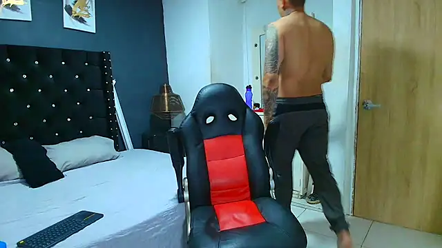 ethan dalton  online show from April 5, 2026, 3:35 am