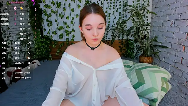 Snapshot of ConstanceHelms chatting on March 18, 2025, 12:28 pm ConstanceHelms online show from March 18, 2025, 12:28 pm