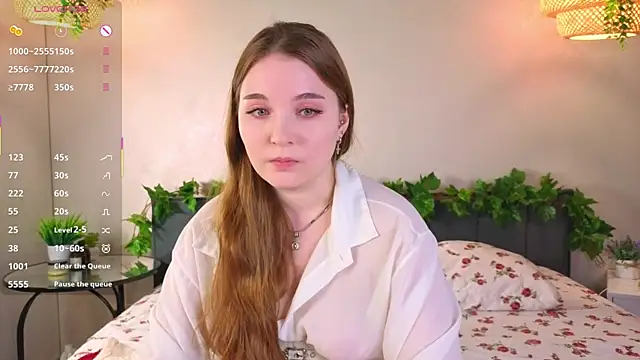 ConstanceHelms online show from December 20, 2025, 5:21 am