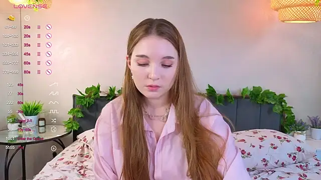 Snapshot of ConstanceHelms chatting on October 5, 2025, 5:09 am ConstanceHelms online show from October 5, 2025, 5:09 am