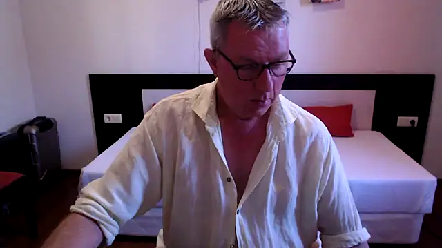 JamesBauer online show from March 21, 2025, 5:00 am