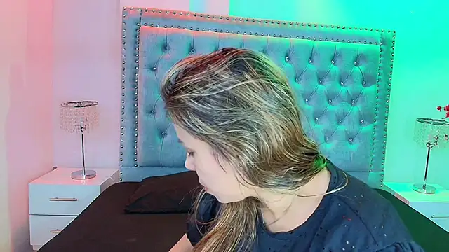 Lia adamsss online show from February 27, 2026, 3:29 am