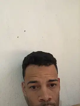 Snapshot of HenriquePhn chatting on May 29, 2026, 11:38 am HenriquePhn online show from May 29, 2026, 11:38 am