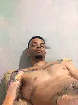 HenriquePhn online show from February 5, 2026, 2:40 am