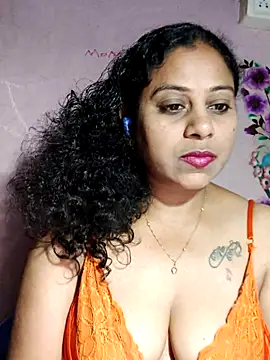 JENNIFERtamil online show from May 16, 2026, 6:40 pm