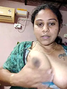 JENNIFERtamil online show from May 18, 2026, 7:57 am