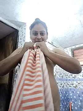 Snapshot of JENNIFERtamil chatting on November 12, 2025, 8:29 am JENNIFERtamil online show from November 12, 2025, 8:29 am