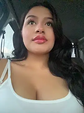 andrea gomes  online show from February 26, 2026, 8:42 pm