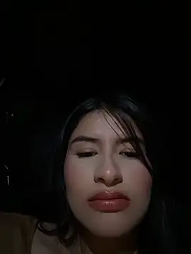 andrea gomes  online show from April 22, 2026, 6:42 am