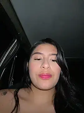 andrea gomes  online show from March 28, 2026, 6:25 am