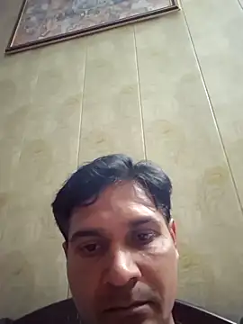 johnny8731 online show from April 3, 2026, 4:02 pm