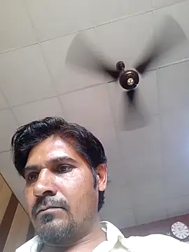 johnny8731 online show from March 26, 2026, 6:44 am