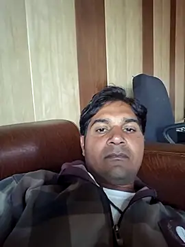 johnny8731 online show from February 8, 2026, 9:40 am