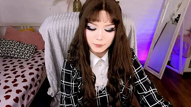 Snapshot of maddymystie chatting on July 20, 2026, 1:57 pm maddymystie online show from July 20, 2026, 1:57 pm