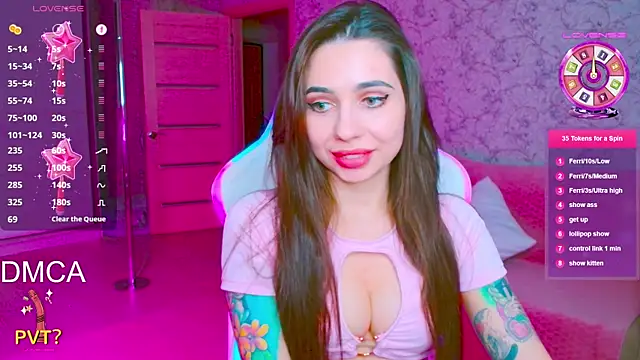 vinkiepinkie online show from April 15, 2026, 6:34 pm