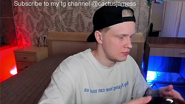 Snapshot of Cactus__James chatting on December 15, 2025, 1:33 am Cactus James online show from December 15, 2025, 1:33 am