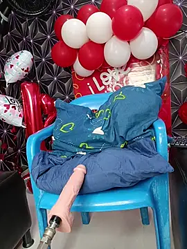 Megann 9 online show from February 13, 2026, 12:49 pm