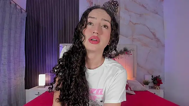 peachandtyron  online show from February 26, 2026, 4:12 am