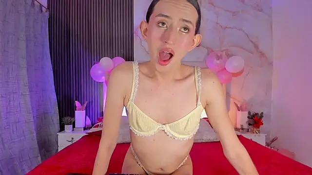 peachandtyron  online show from March 26, 2026, 4:33 am